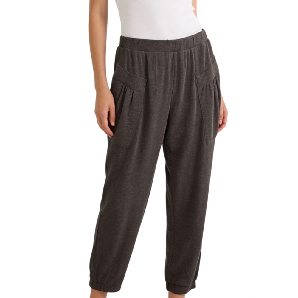 Knit Fitted Charcoal Jogger Pants with Pockets